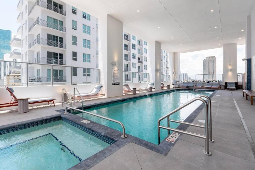 Amazing 2 Bedroom 30Th Floor Downtown Free Parking Miami Exteriör bild