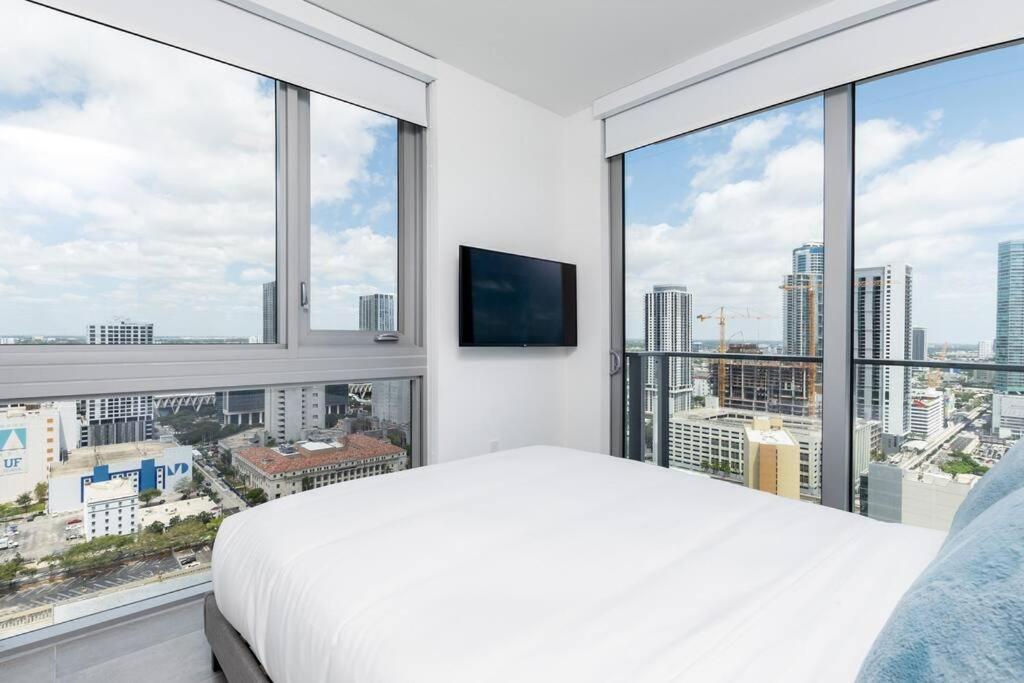 Amazing 2 Bedroom 30Th Floor Downtown Free Parking Miami Exteriör bild